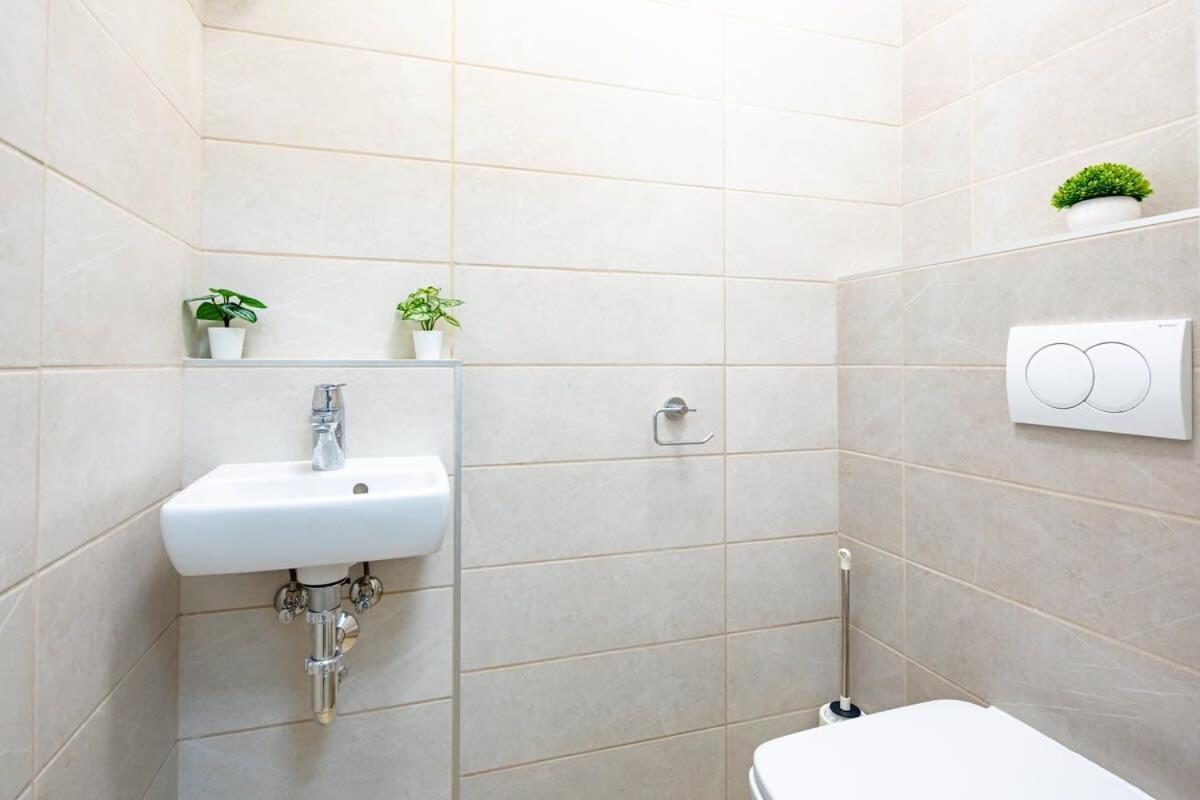 Apartamento Free Parking - Balcony - Sunny - New Budapest Exterior foto
