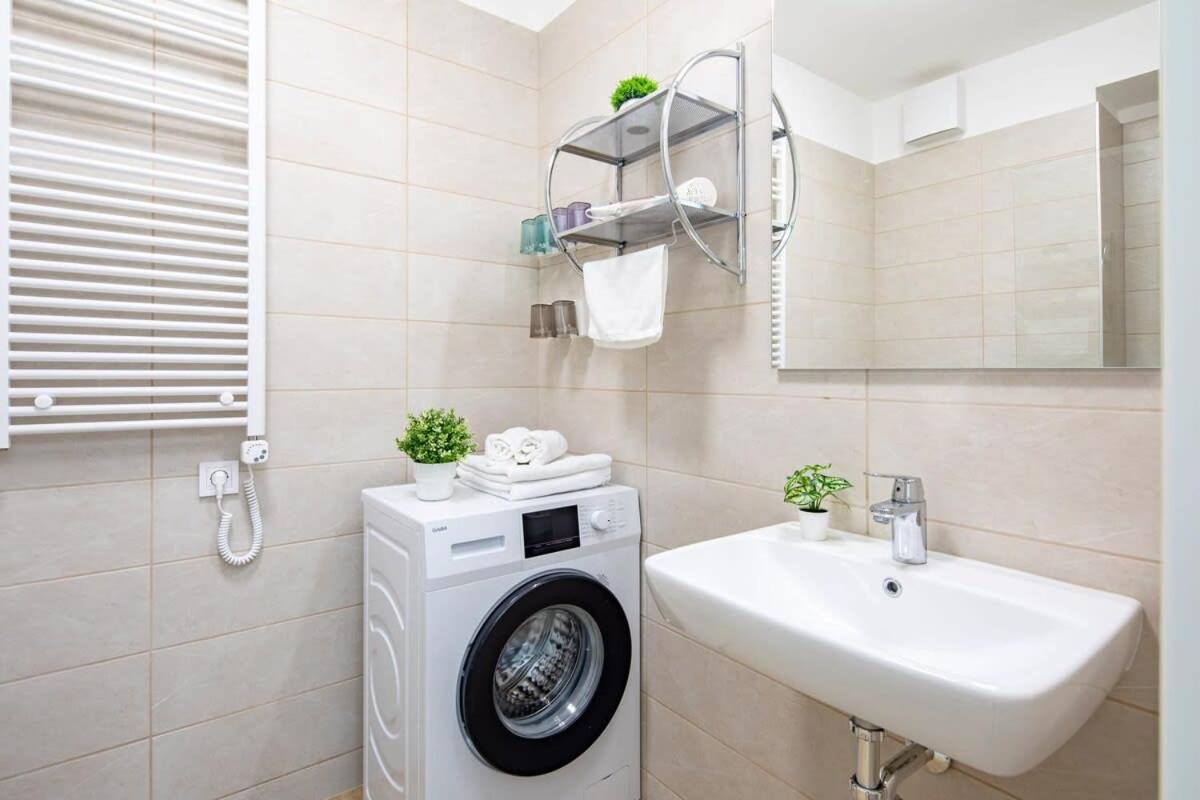Apartamento Free Parking - Balcony - Sunny - New Budapest Exterior foto